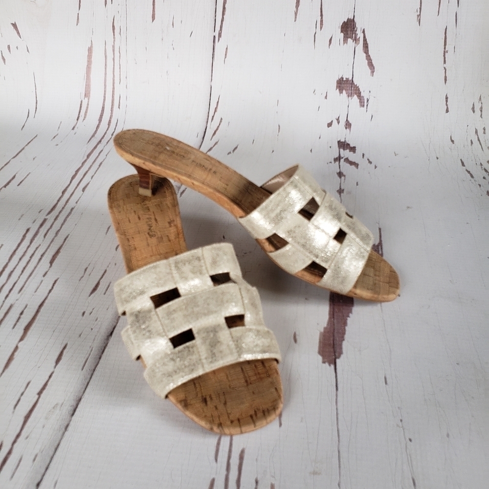 Donald J.Pliner low heel gold open toe sandal mule